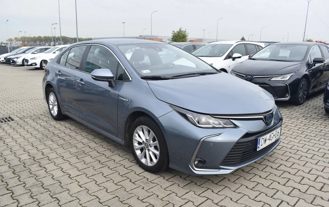 Toyota Corolla cena 79400 przebieg: 99118, rok produkcji 2019 z Nowogard małe 667